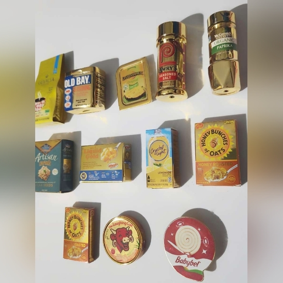 Gold Rush Mini Brands Lot - Picture 1 of 2